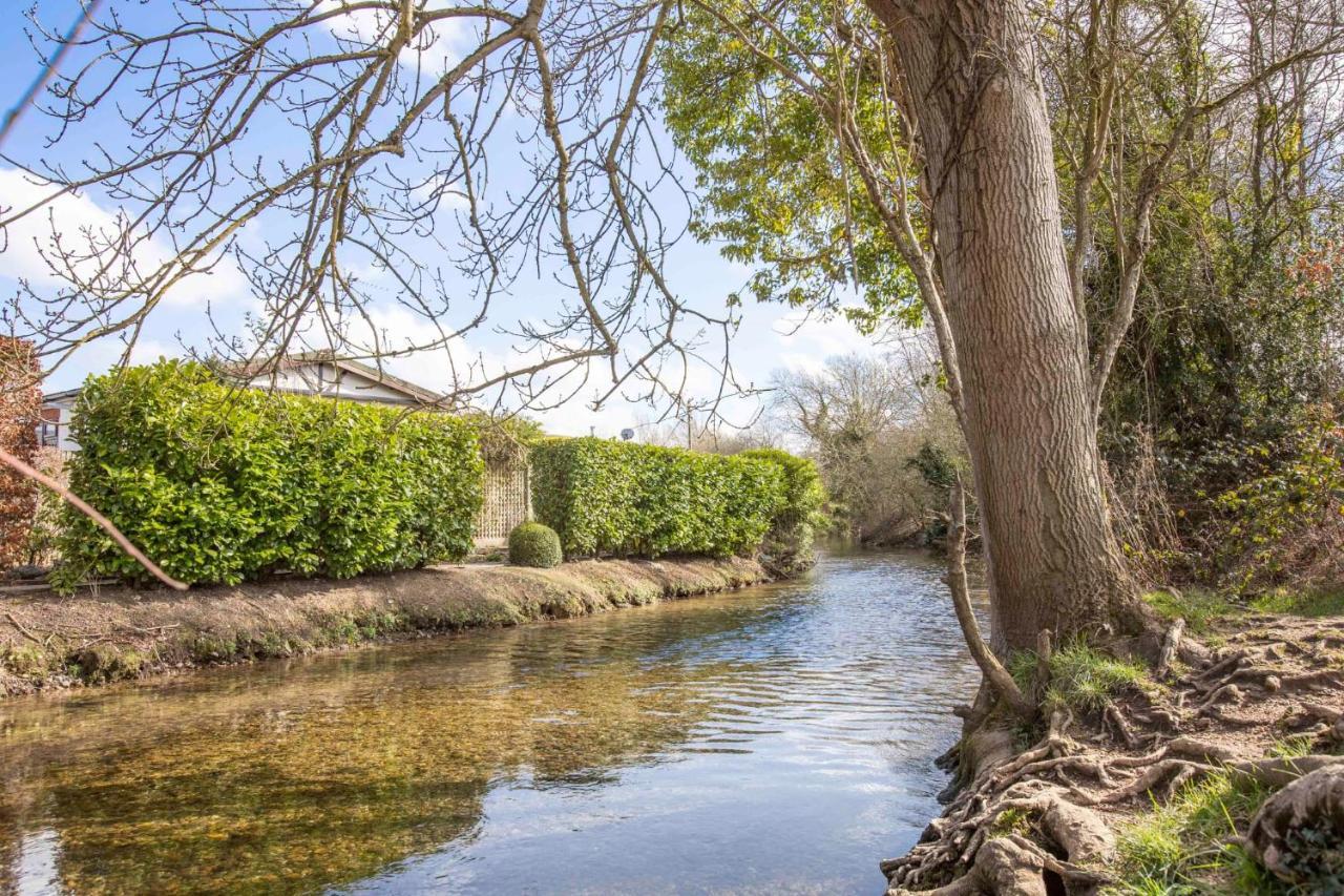 Stunning Character 2Bed Cottage In St Albans Wifi Zewnętrze zdjęcie